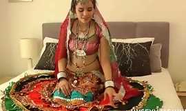 الغوجاراتية الهندية الكلية فاتنة ياسمين ماتور غاربا الرقص