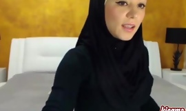 Hot arabian girl masturbates her black pussy
