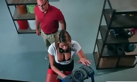 Harde sekstape op kantoor met dikke ronde tieten sexy meid (August Ames) video-03