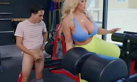 Milf rides short guy in the gym during workout