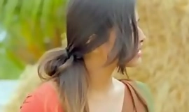 Асхна завери индијска глумица тамилски филм клип индијска глумица рамантична индијска тинејџерка ћерка љупка студентица невероватне брадавице