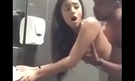 Casado bhabhi atormentado ducha sexo