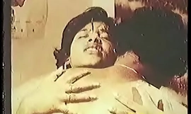 Soumya Full Nade s přídavkem dalšího Mallu Sex Scénes kompilace