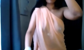 Indian Porn Videos Of Horny Lily Masturbating Exhibitioning a 類似性 On Hold to Webcam