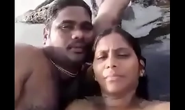 tamil couple pussy corroding in backwaters
