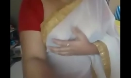 Desi mallu aunty pressing nipple herself part 2