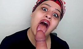 This INDIAN bitch love to nuốt a to% 2C hard cock.Long lưỡi is tuyệt vời.