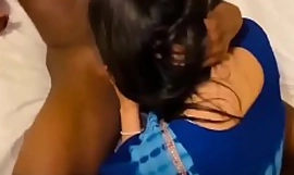 هندي زوجة مارس الجنس من قبل أفريقي بي بي سي بينما الزوج يشاهد.