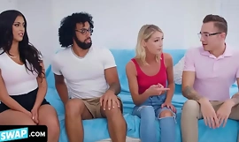 Sis Exchange - Marvelous Teen Girlfriends Exchange Their Nerdy Looking Stepbros Προστέθηκε στο Swallow Their Cum