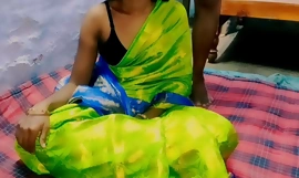 Sex with Indian fit together in green sari