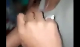 Monalisha geslagen door haar vriend AssamRandi