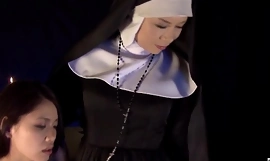 Ondertiteld hd japans schoolmeisje spionnen lesbiennes nonnen
