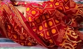 Red Saree Sonali Bhabi Sex By Shut out Boy (vídeo oficial de Localsex31)