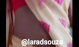 Curva indiană travestită Lara D'Souza în saree