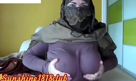 Ả Rập Saudi Người Hồi giáo bộ ngực to Cô gái Ả Rập trong tay Hijab bbw đường cong sống cam 11.16