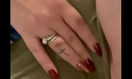 Lana Licious Milf cu degetele păsărică Gemete dracu-mă