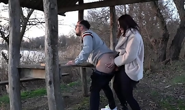 He cum foreigner her blowjob, and then she fucked him with a strapon off out of one's mind the lake