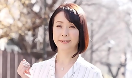 La moglie di 50 anni scopa Ryoko Izumi