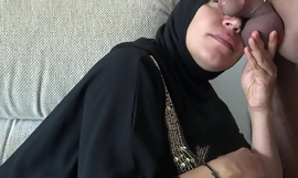 Arabisk Cuckold fru och styvson