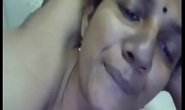 Anitha Telugu Tante Video-Chat