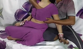 Indyjska Anita bhabi ki chudai perple saree me Desi film z dźwiękiem w języku hindi