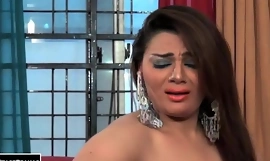 GHAZAL CHAUDHARY Innovativ BOLLYWOOD MUJRA - PAKISTANISKE MUJRA DANCE - YouTube