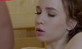 La ragazza russa Punter Rush si è scopata duramente nella sauna
